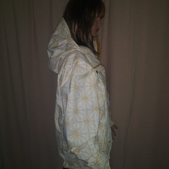 Helly Hansen, Helly Tech® Fabric Technology, Anorak, Size XL - Picture 2 of 16